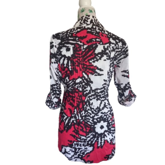 Yarra Trail black, white, pink shirt (Size 10) - Picture 4 of 7